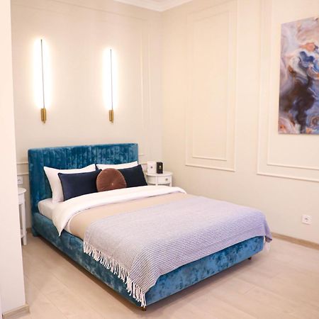 Modern Apartment, 3Mins To Opera Львів Екстер'єр фото