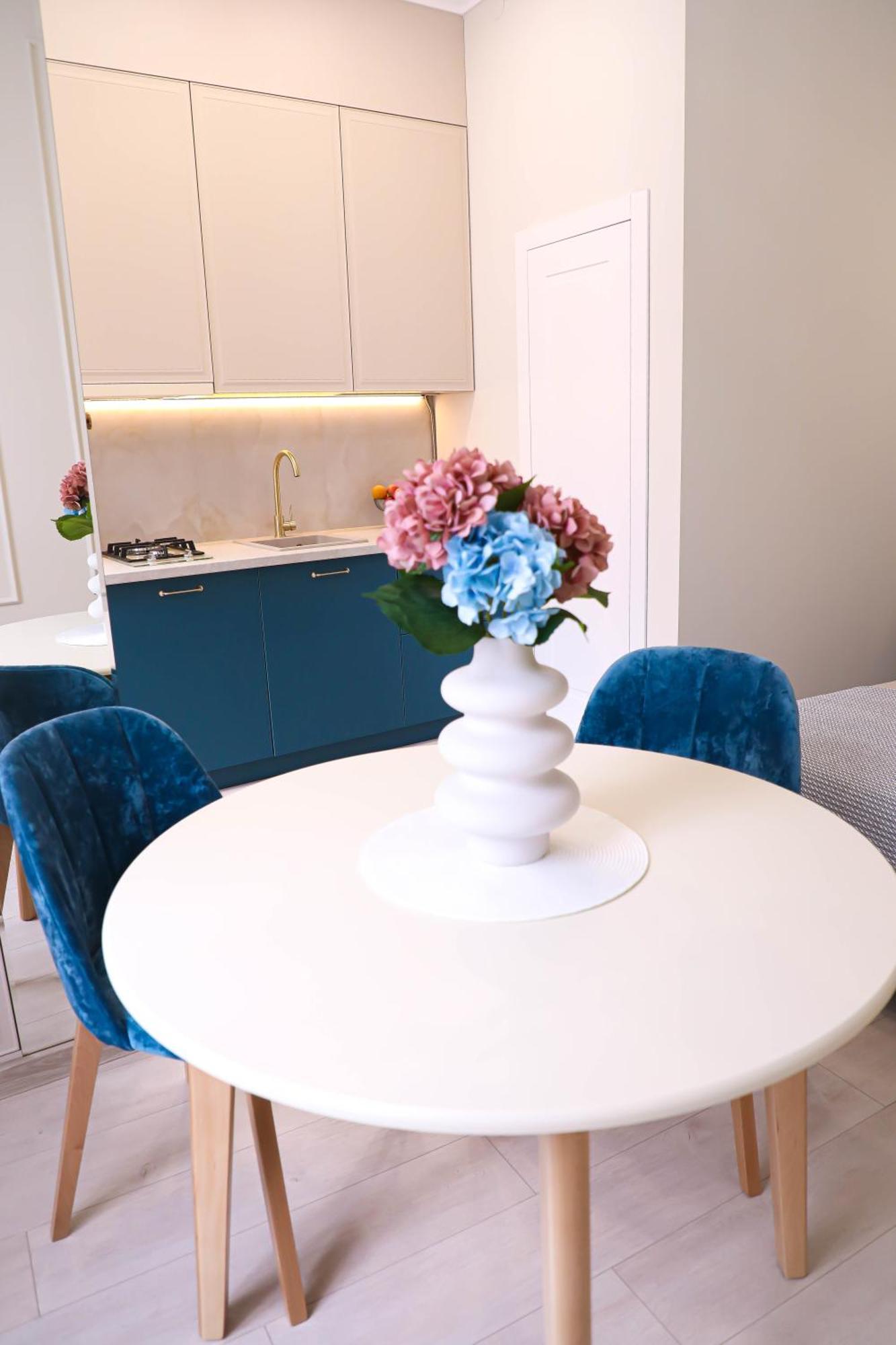 Modern Apartment, 3Mins To Opera Львів Екстер'єр фото